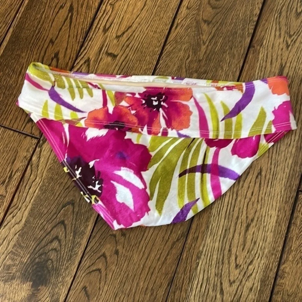 Floral halter top bikini, very comfortable and perfect for the beach or pool.